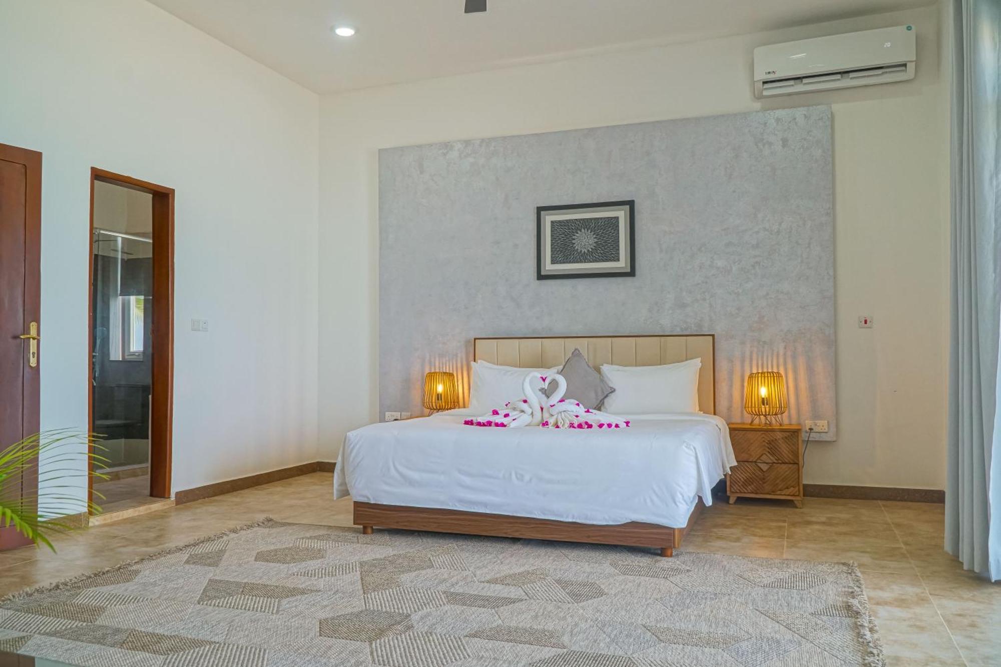 Zanzibar Dt Beachfront Villa Mkunguni Exterior photo